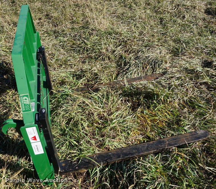 image for item G1407 2016 John Deere 5100E MFWD tractor