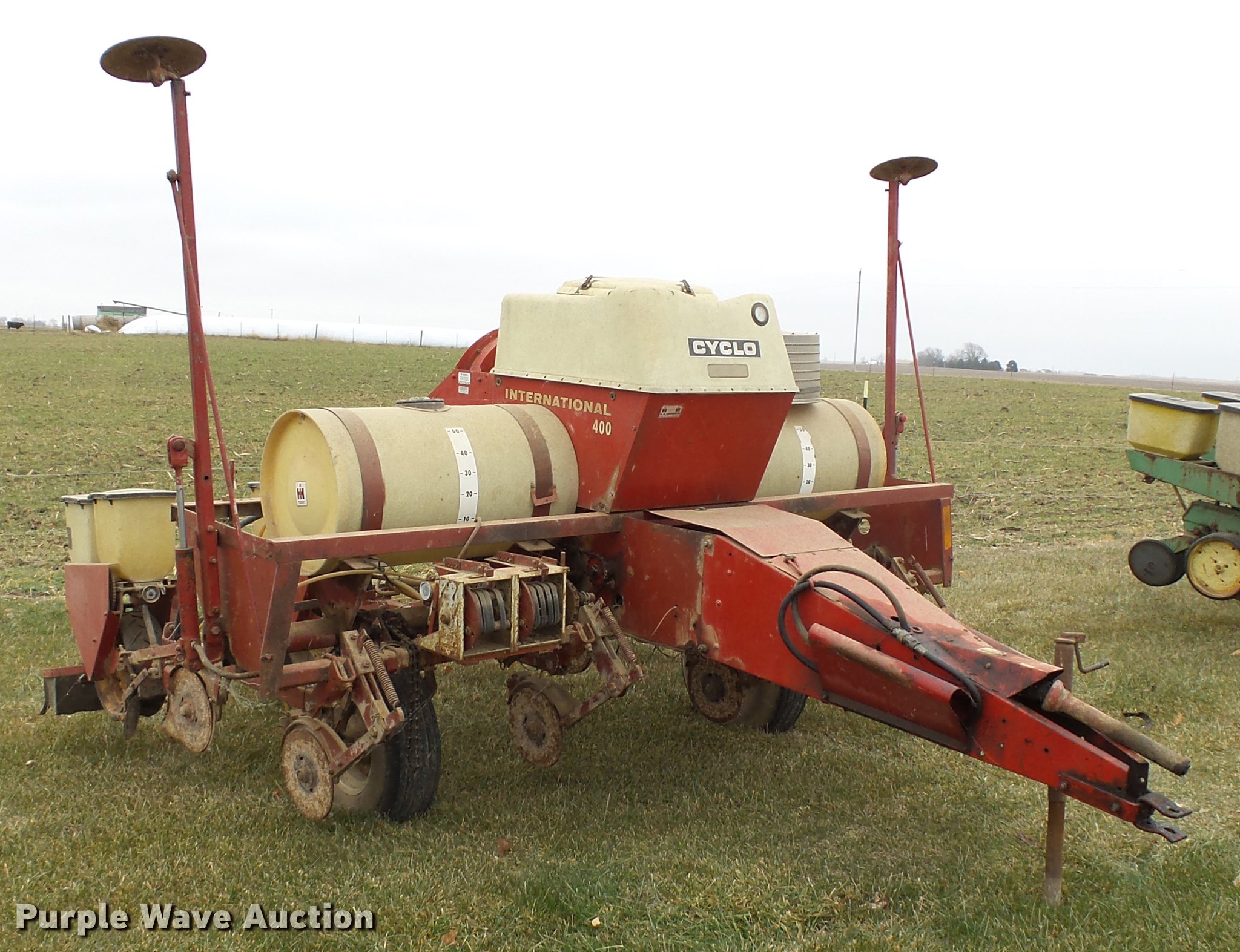 International 400 Cyclo planter in Heyworth, IL Item DA3593 sold