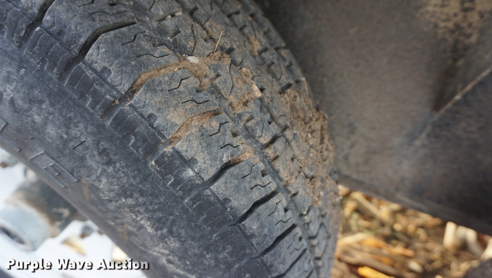 Friesen 375 seed tender in Randolph, KS | Item DF1689 sold | Purple Wave