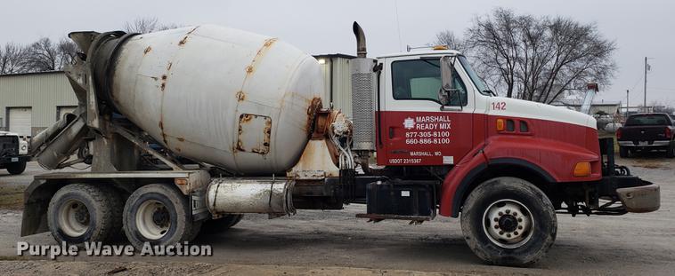 image for item AN9474 2000 Sterling L-Line ready mix truck