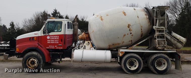 image for item AN9474 2000 Sterling L-Line ready mix truck