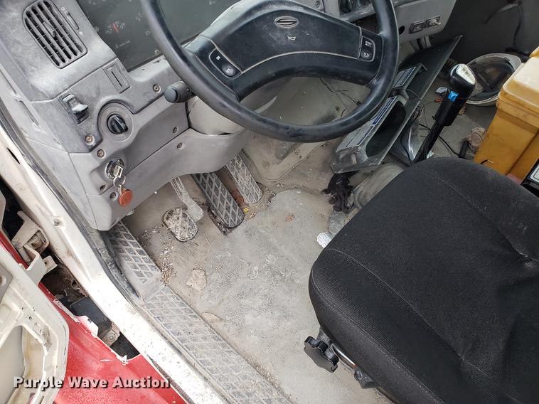 image for item AN9474 2000 Sterling L-Line ready mix truck