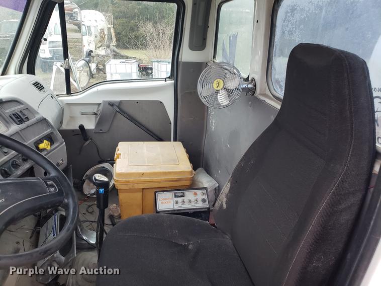 image for item AN9474 2000 Sterling L-Line ready mix truck