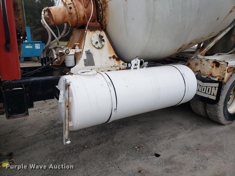 image for item AN9474 2000 Sterling L-Line ready mix truck