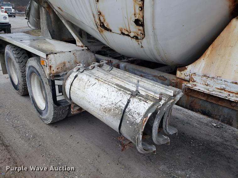 image for item AN9474 2000 Sterling L-Line ready mix truck