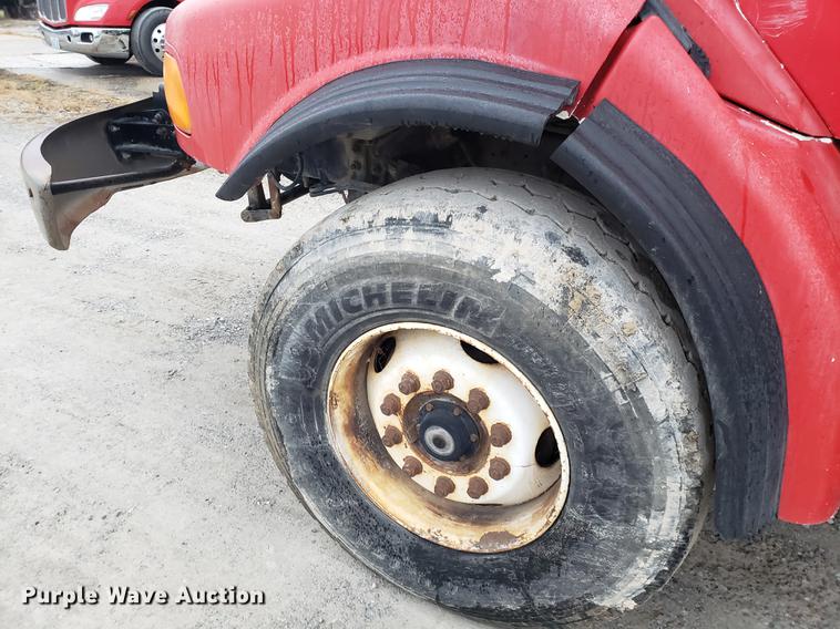 image for item AN9474 2000 Sterling L-Line ready mix truck