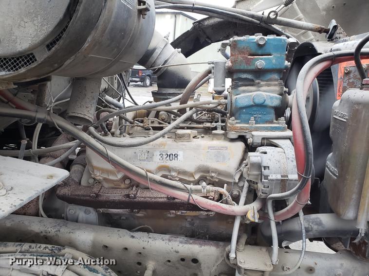 image for item AN9475 1979 Ford 800 ready mix truck