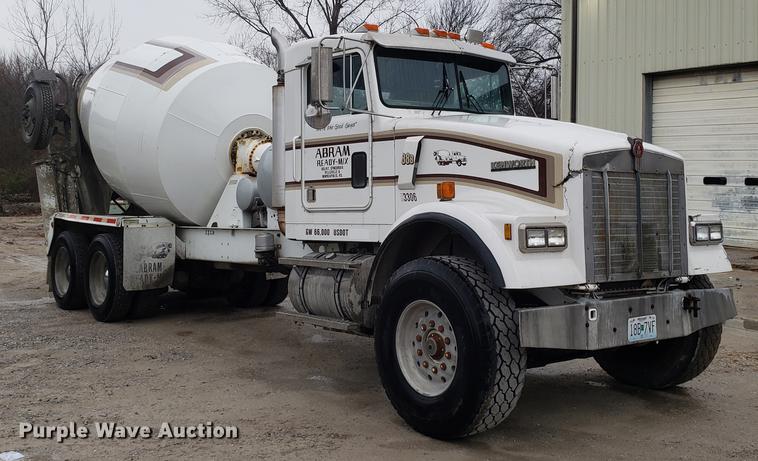 image for item AN9477 1988 Kenworth W900 ready mix truck