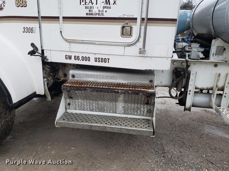 image for item AN9477 1988 Kenworth W900 ready mix truck