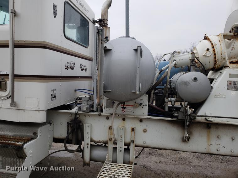 image for item AN9477 1988 Kenworth W900 ready mix truck