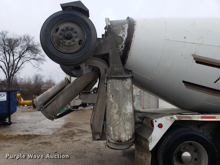 image for item AN9477 1988 Kenworth W900 ready mix truck