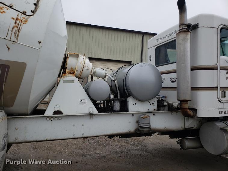 image for item AN9477 1988 Kenworth W900 ready mix truck