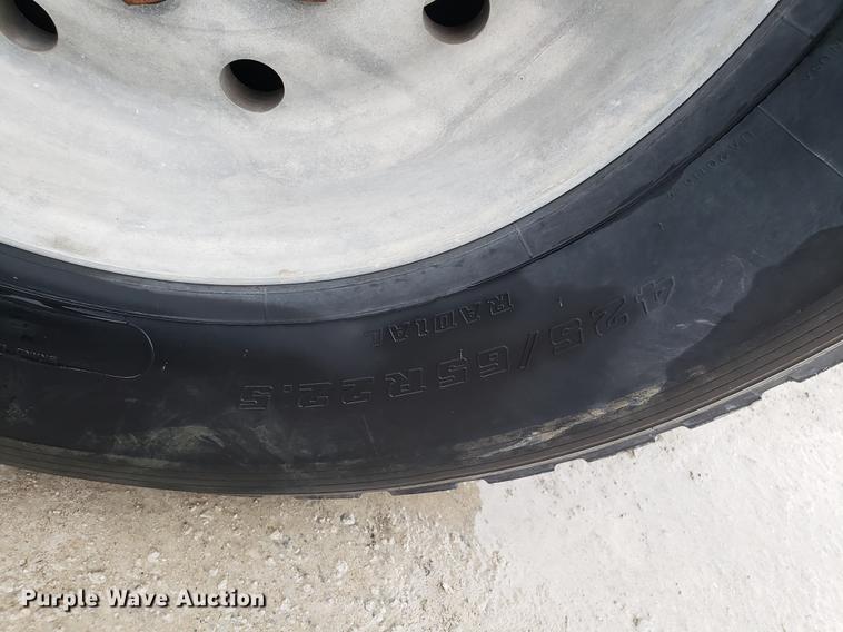 image for item AN9477 1988 Kenworth W900 ready mix truck