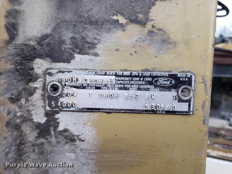 image for item AN9480 1976 Ford 8000 ready mix truck