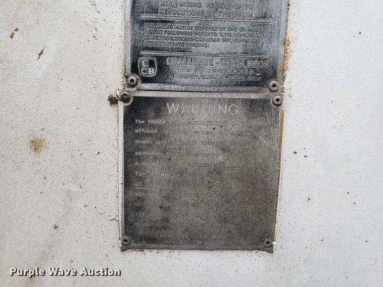 image for item AN9480 1976 Ford 8000 ready mix truck