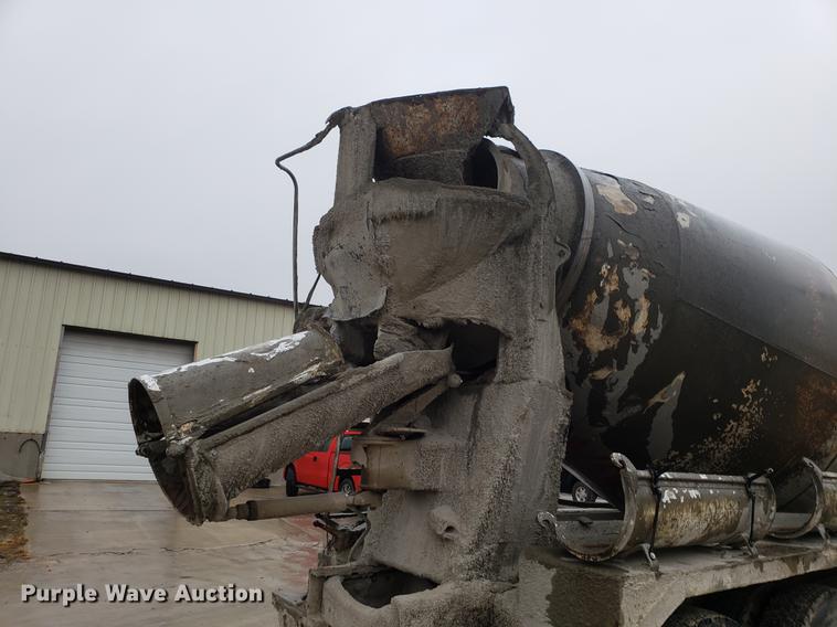 image for item AN9480 1976 Ford 8000 ready mix truck