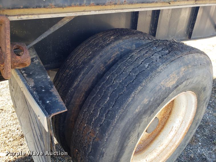 image for item AN9482 2005 Transcraft TL-2000 flatbed trailer