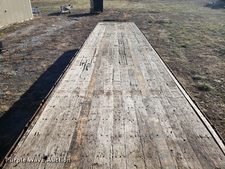 image for item AN9482 2005 Transcraft TL-2000 flatbed trailer