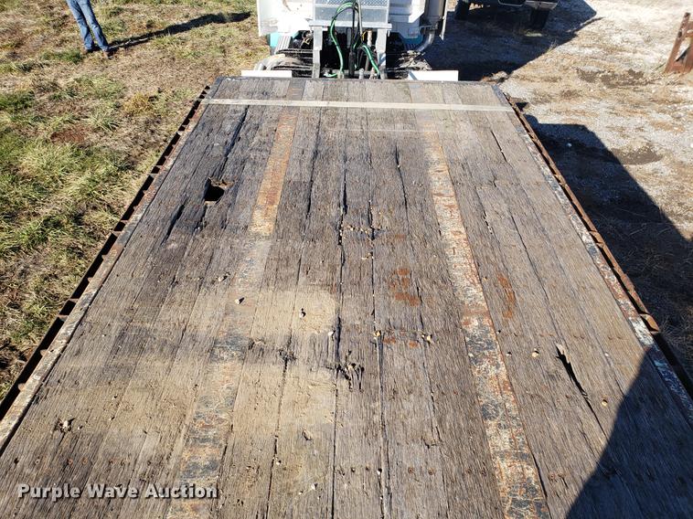 image for item AN9482 2005 Transcraft TL-2000 flatbed trailer