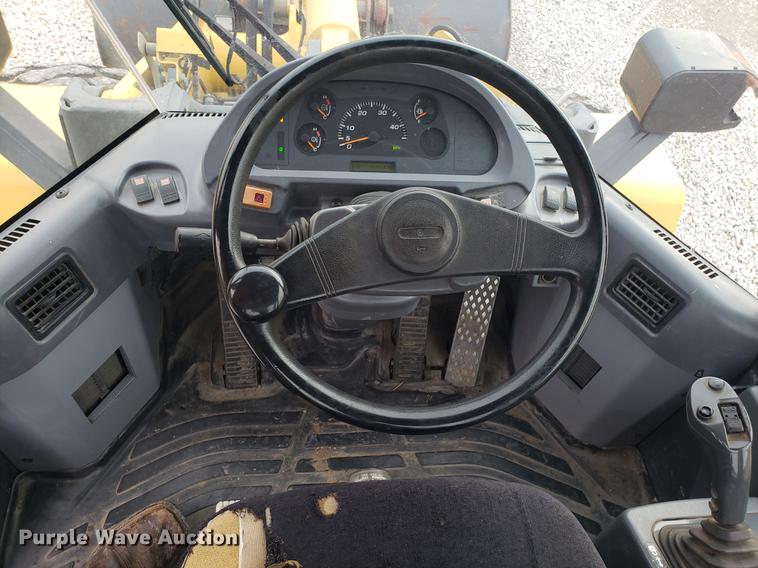 image for item AN9483 2006 Komatsu WA200-5 wheel loader