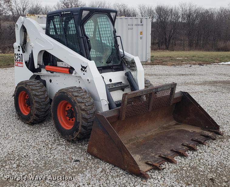 image for item AN9485 2006 Bobcat S250 skid steer