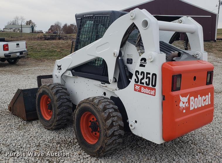 image for item AN9485 2006 Bobcat S250 skid steer