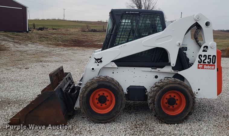 image for item AN9485 2006 Bobcat S250 skid steer