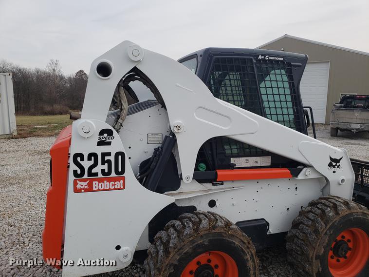 image for item AN9485 2006 Bobcat S250 skid steer