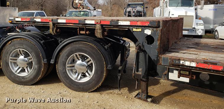 image for item AN9486 2004 Transcraft DTL-2100 drop deck trailer