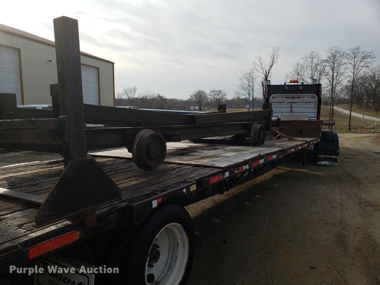 image for item AN9486 2004 Transcraft DTL-2100 drop deck trailer