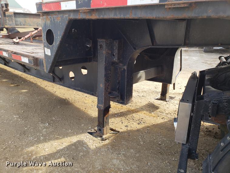 image for item AN9486 2004 Transcraft DTL-2100 drop deck trailer