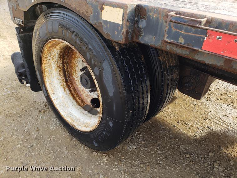 image for item AN9486 2004 Transcraft DTL-2100 drop deck trailer