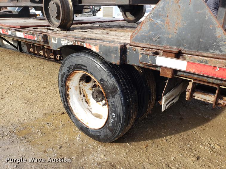 image for item AN9486 2004 Transcraft DTL-2100 drop deck trailer