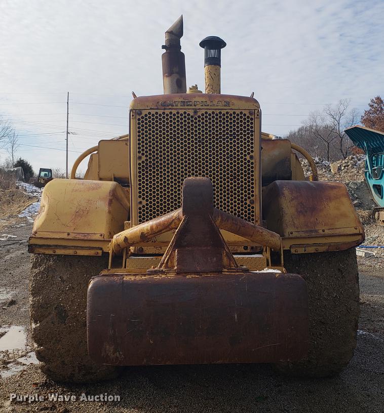 image for item AN9487 Caterpillar 627 dual engine conventional scraper