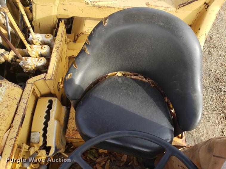 image for item AN9487 Caterpillar 627 dual engine conventional scraper