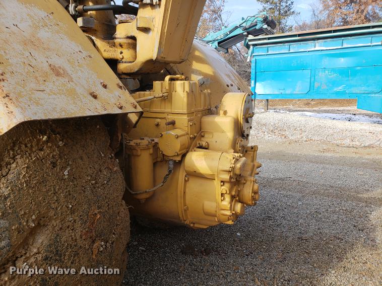 image for item AN9487 Caterpillar 627 dual engine conventional scraper