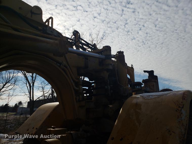 image for item AN9487 Caterpillar 627 dual engine conventional scraper