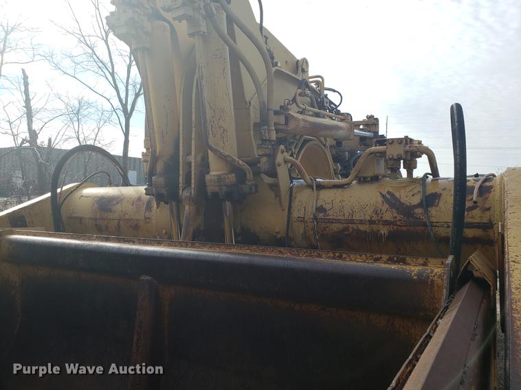 image for item AN9487 Caterpillar 627 dual engine conventional scraper