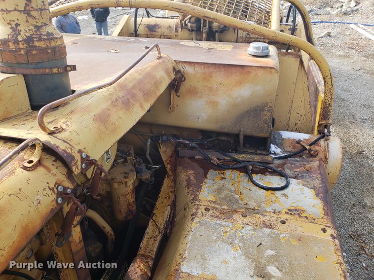 image for item AN9487 Caterpillar 627 dual engine conventional scraper