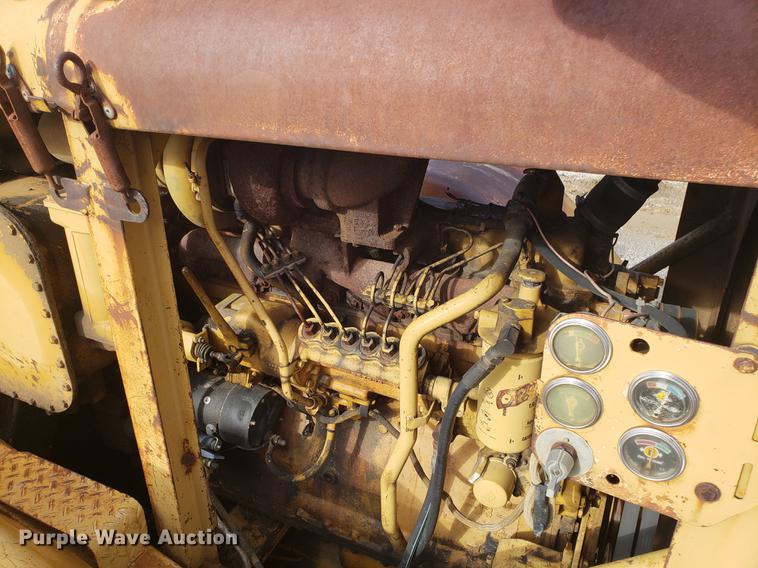 image for item AN9487 Caterpillar 627 dual engine conventional scraper