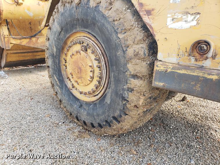 image for item AN9487 Caterpillar 627 dual engine conventional scraper