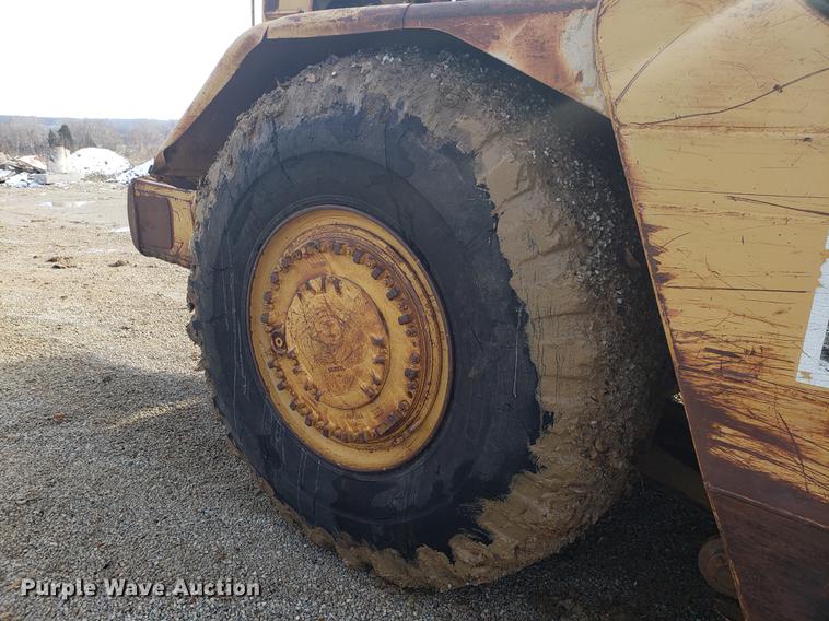 image for item AN9487 Caterpillar 627 dual engine conventional scraper