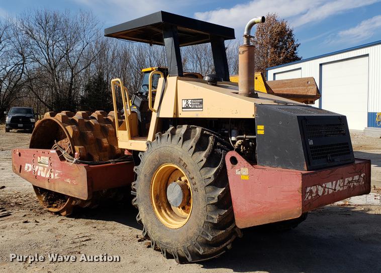 image for item AN9490 2006 Dynapac CA250DD single drum vibratory roller