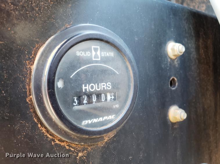 image for item AN9490 2006 Dynapac CA250DD single drum vibratory roller