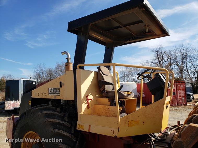 image for item AN9490 2006 Dynapac CA250DD single drum vibratory roller