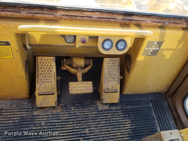 image for item AN9493 1986 Caterpillar 963 track loader