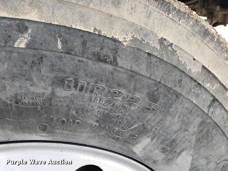 image for item AV9427 1998 Mack CH613 dump truck