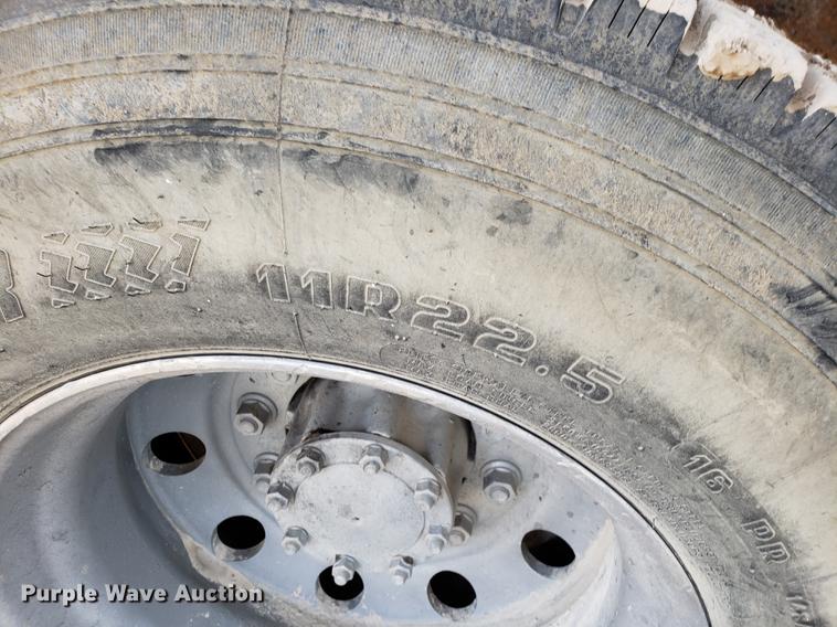 image for item AV9427 1998 Mack CH613 dump truck