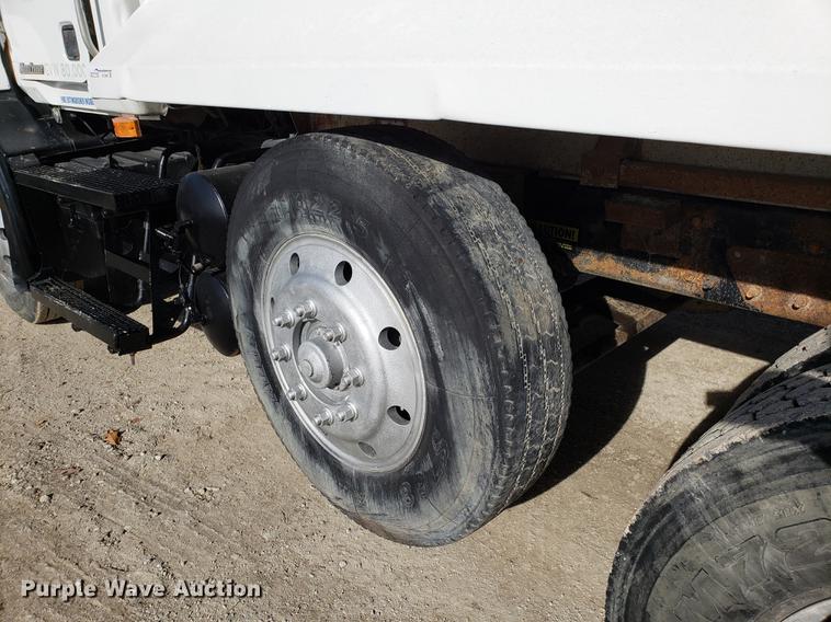 image for item AV9427 1998 Mack CH613 dump truck