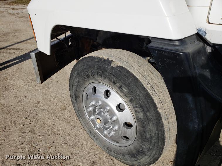 image for item AV9427 1998 Mack CH613 dump truck